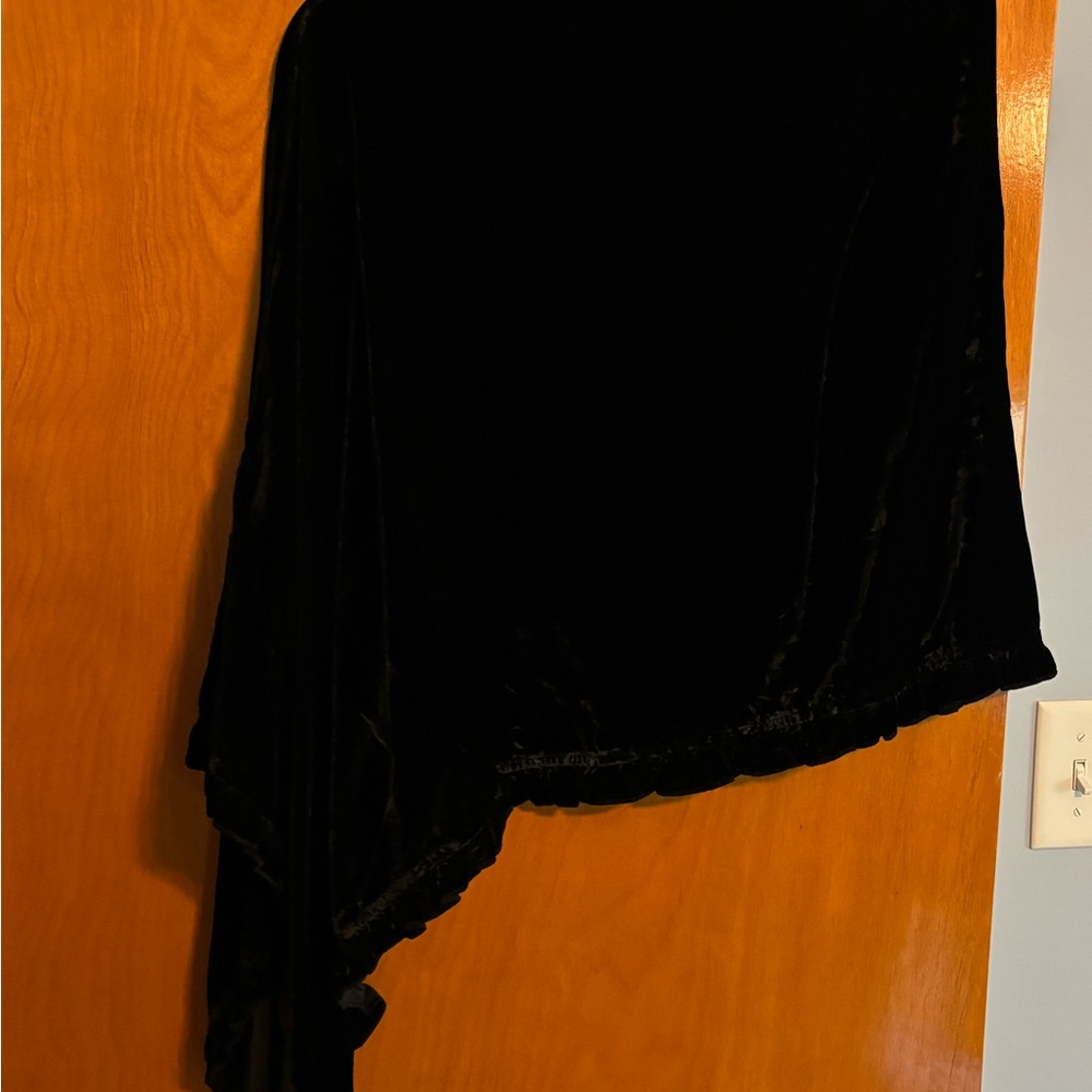 Spartina 449 Black Velvet Shawl